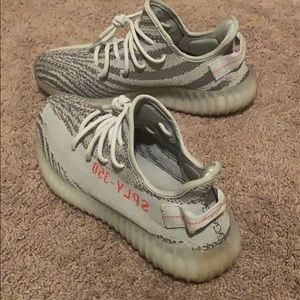 Yeezy boost 350 V2 Blue Tint